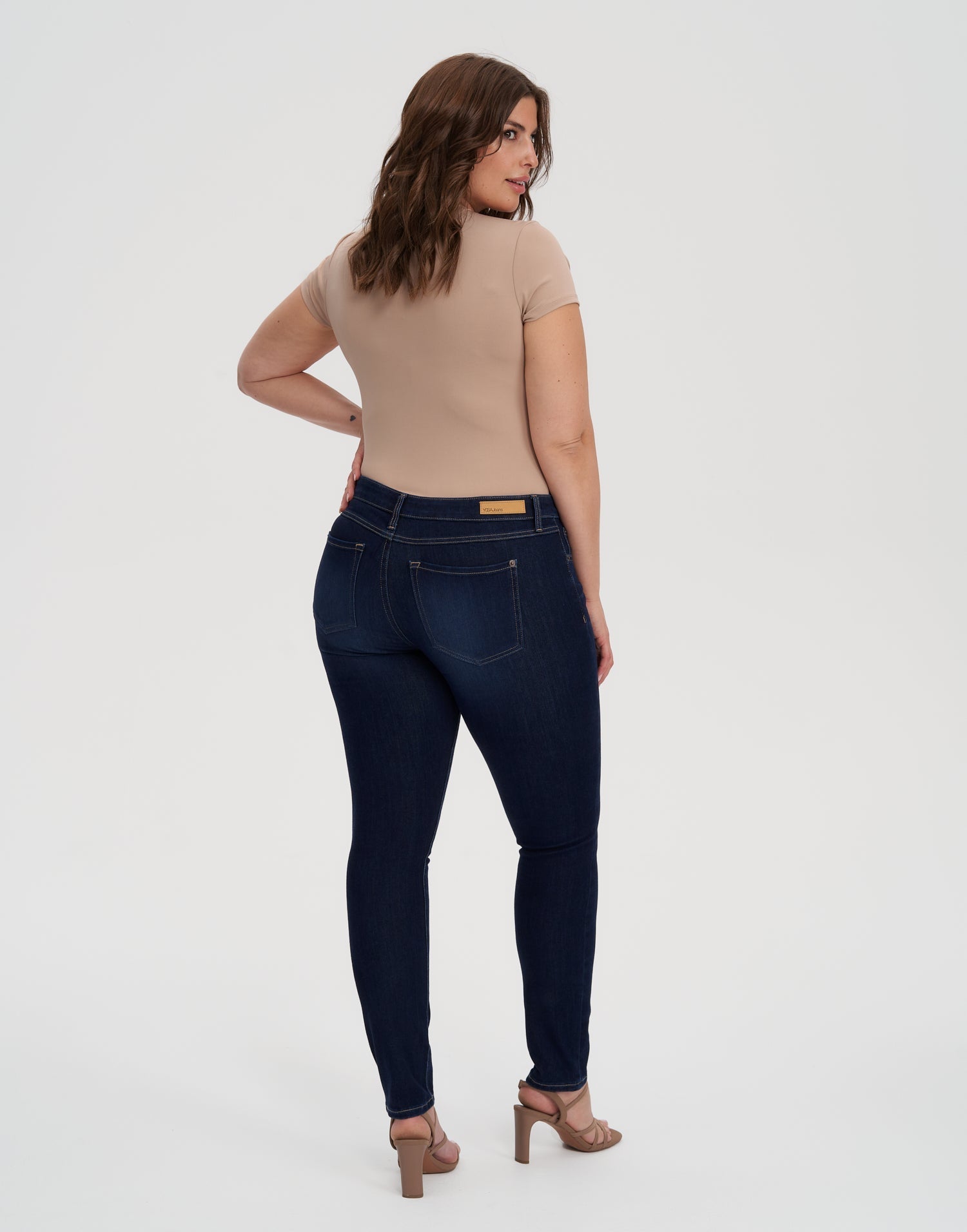 RACHEL MID RISE SKINNY JEANS / 30 DARK INDIE