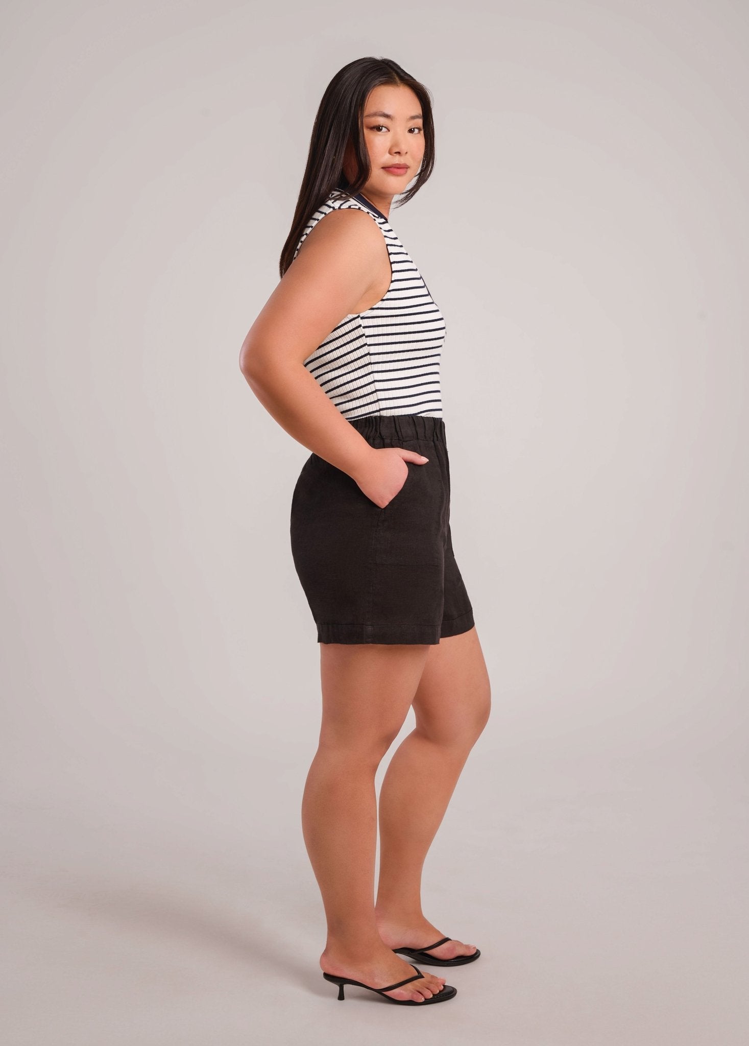 WILLA WIDE LEG LINEN SHORTS / BLACK