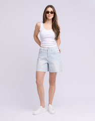 SHORTS / LESLEY