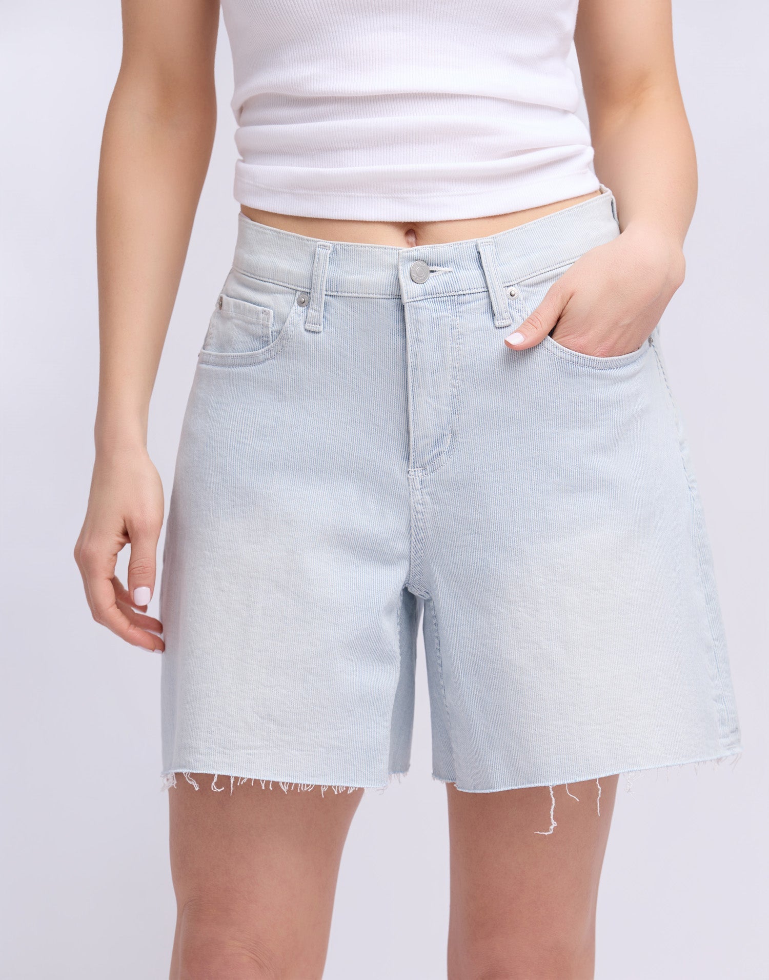 SHORTS / LESLEY